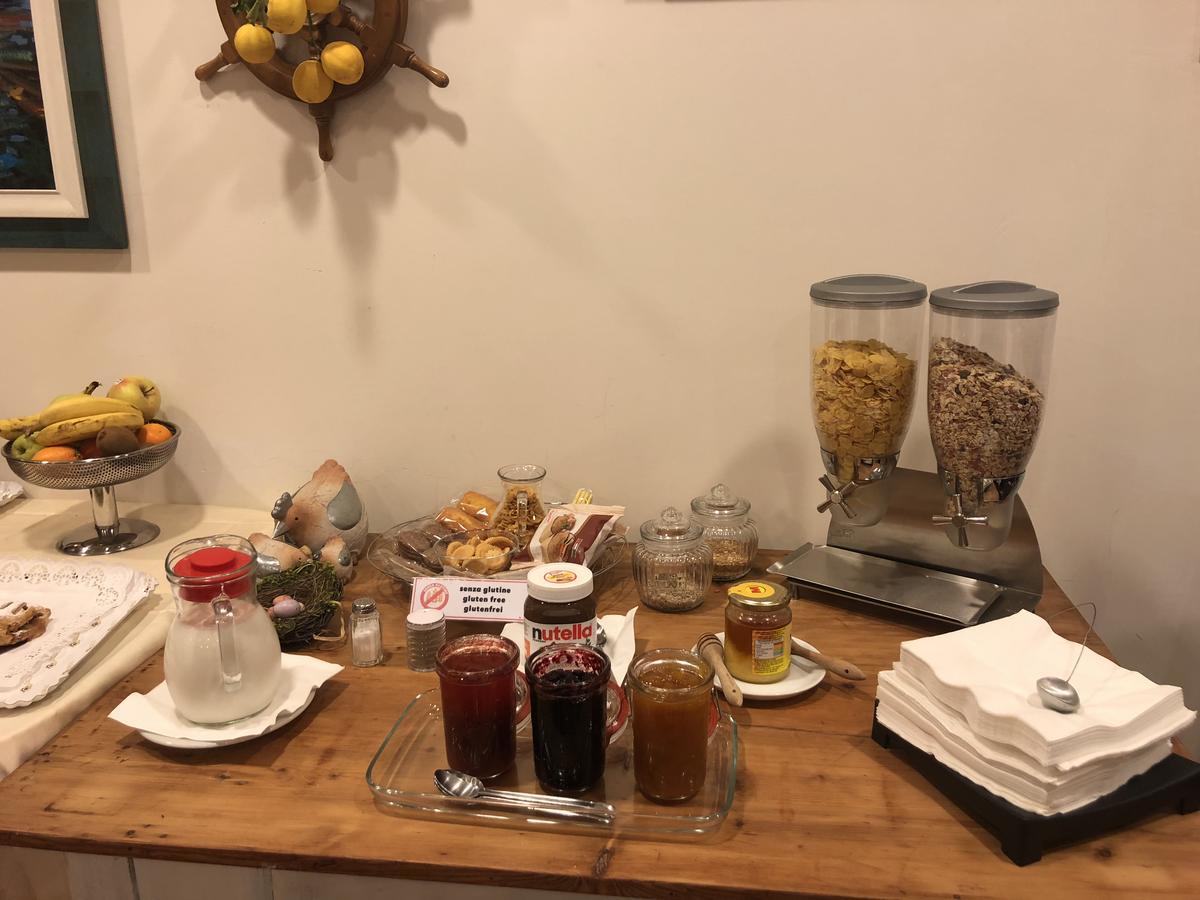 Rta Doria Aparthotel Гарда Екстериор снимка